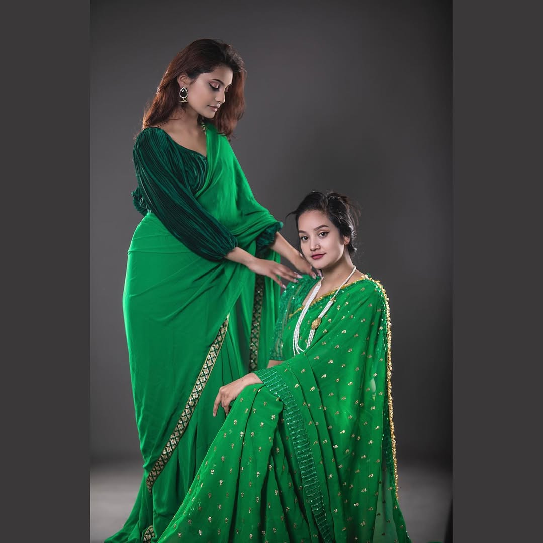 Ball Sleeve Plated Blouse Green Saree